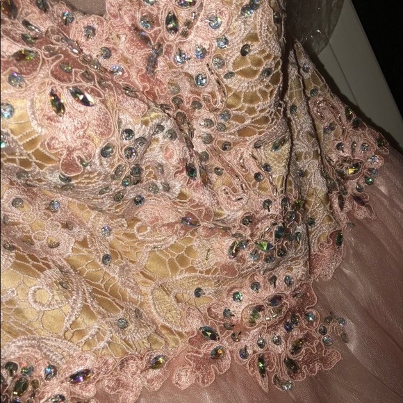 Short dress with diamonds - Picture 2 of 2